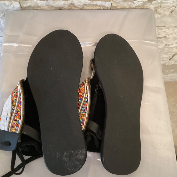 Zanabu Kenyan Made Craft Maasai Beaded Sandals - Picture 9 of 9